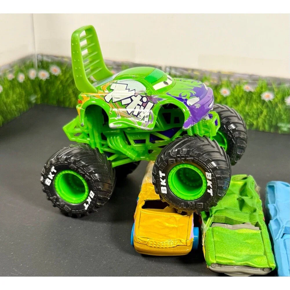 Disney Pixar Cars Custom Monster Truck Wingo Monster Jam 1:64 See Photos